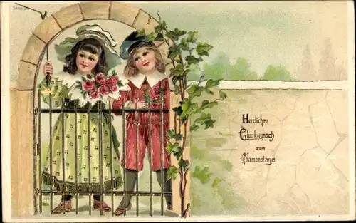 Präge Litho Glückwunsch Namenstag, Junge und Mädchen läuten an einem Tor