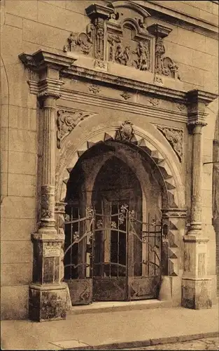 Ak Meißen an der Elbe, Alt-Meißen, Tor am Hirschhaus, früheres Gasthaus zum Hirsch, 17. Jahrhundert