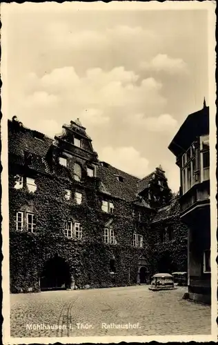 Ak Mühlhausen in Thüringen, Rathaushof