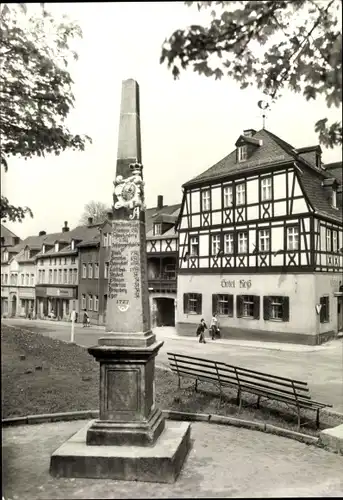 Ak Zwönitz im Erzgebirge Sachsen, Hotel Roß am Markt, Denkmal