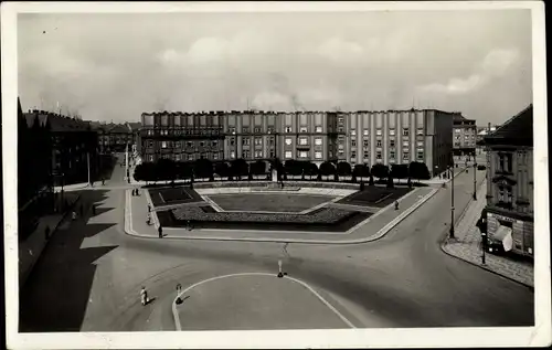 Ak Hradec Králové Königgrätz Stadt, Blick auf den Platz