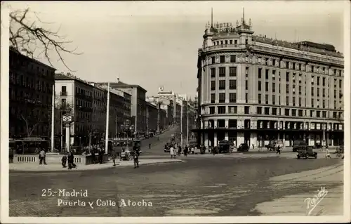 Ak Madrid Spanien, Puerta y Calle Atocha