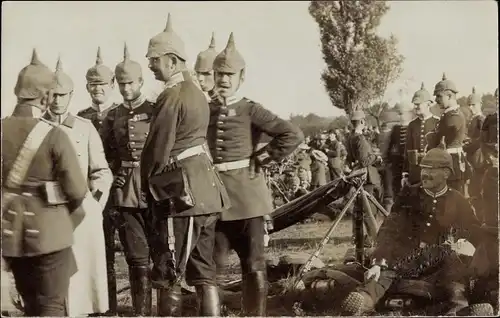 Foto Ak Deutsche Soldaten in Uniformen