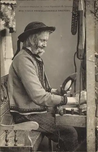 Ak Mann in bretonischen Trachten, Faden, Weber