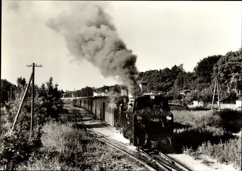 Ak Putbus auf Rügen, Schmalspurbahn Putbus-Göhren, Lokomotive 99 4801, Ausfahrt aus Putbus 1973