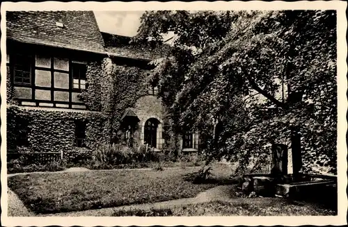 Ak Saalfeld an der Saale Thüringen, romantischer Klosterhof des Franziskanerkloster