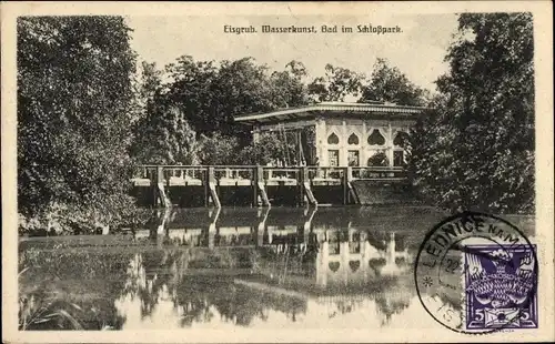 Ak Lednice Eisgrub Südmähren, Wasserkunst, Bad im Schlosspark