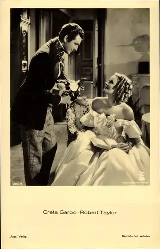 Ak Schauspielerin Greta Garbo, Robert Taylor, Filmszene, Ross