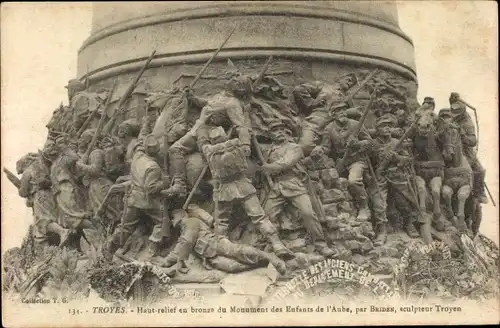 Ak Troyes Aube, Haut relief en bronze du Monument des Enfants de l'Aube