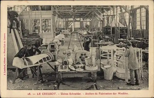 Ak Le Creusot Saône-et-Loire, Usines Schneider, Atelier de Fabrication des Modèles