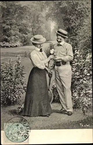 Ak Mann und Frau mit Tennisschlägern, Park, Blumen