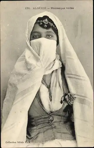 Ak Algerien, Mauresque voilee, verschleierte Frau, Maghreb