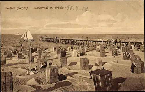 Ak Ostseebad Göhren auf Rügen, Nordstrand mit Brücke, Strandkörbe