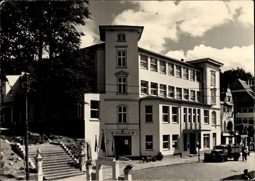 Ak Ostseebad Sellin auf Rügen, Straßenansicht