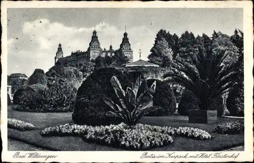 Ak Bad Wildungen in Nordhessen, Partie im Kurpark mit Hotel Fürstenhof
