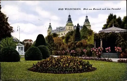 Ak Bad Wildungen in Nordhessen, Blick vom Kurpark nach dem Fürstenhof