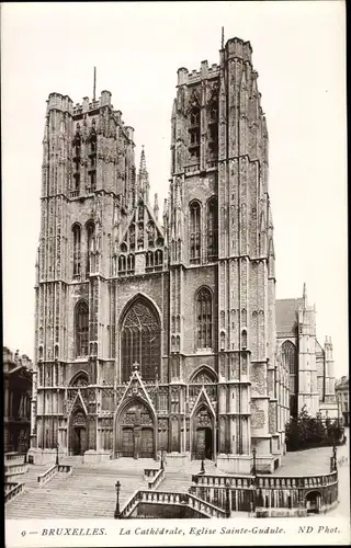 Ak Bruxelles Brüssel, La Cathedrale, Eglise Sainte-Gudule, Kirche