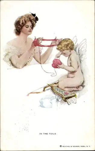 Künstler Ak In the Toils, Frau mit Liebesengel, Amor, herzförmiges Wollknäuel