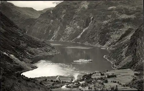 Foto Ak Norwegen, Fjord, Dampfer, Vogelschau