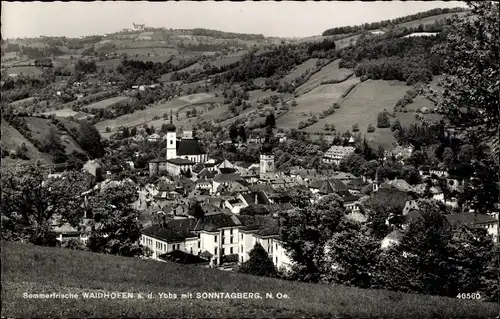 Ak Waidhofen an der Ybbs in Niederösterreich, Gesamtansicht mit Sonntagberg