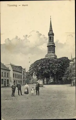 Ak Tönning an der Eider Nordfriesland, Markt mit Kirche