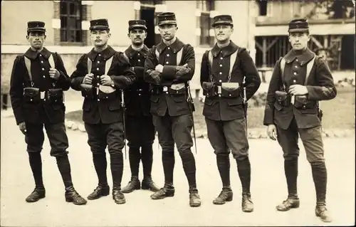 Foto Ak Französische Soldaten in Uniformen