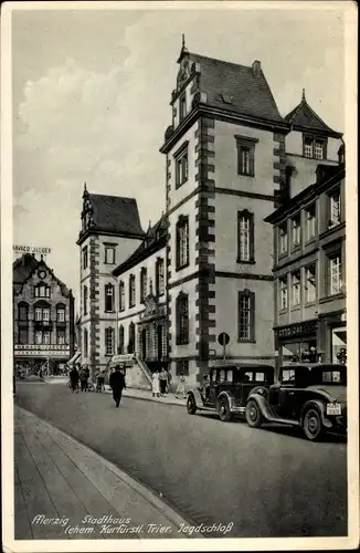 Ak Merzig an der Saar, Stadthaus, ehemaliges Kurfürstliches Trier. Jagdschloss, Auto