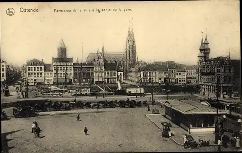 Ak Ostende Westflandern, Panorama de la ville a la sortie de la gare, Kirche