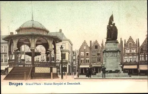 Ak Bruges Brügge Flandern Westflandern, Grand'Place, Statue Breydal et Deconinck