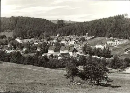 Ak Geising Altenberg im Erzgebirge, Ortsansicht mit Kirche