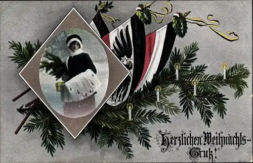 Ak Frohe Weihnachten, Frau in Mantel, Fahnen, Tannenzweig, Patriotik