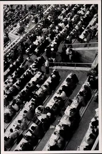 Sammelbild Olympia 1936, Journalisten im Stadion