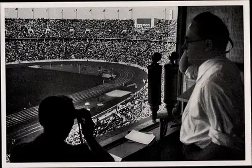 Sammelbild Olympia 1936, Rundfunksprecher im Stadion
