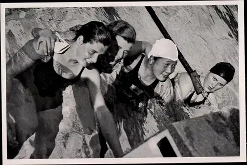 Sammelbild Olympia 1936, Schwimmerinnen, Siegerin H. Maehata