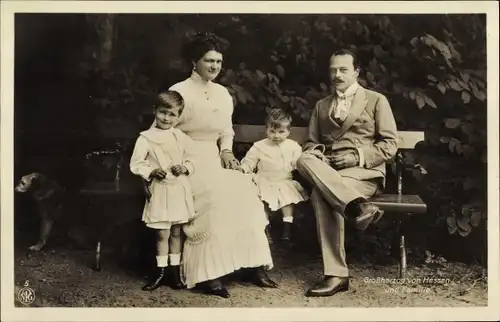Ak Großherzog Ernst Ludwig von Hessen und Familie