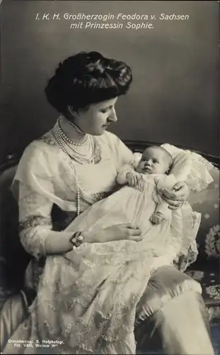 Ak Großherzogin Feodora von Sachsen Weimar Eisenach mit Prinzessin Sophie, Portrait