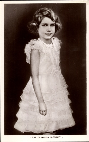 Ak Königin Elisabeth II. von England, Queen Elizabeth II., Portrait als ...