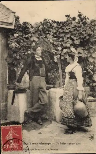 Ak Wasserträgerin und ihr Verehrer, Un baiser avant tout, Wasserkrug