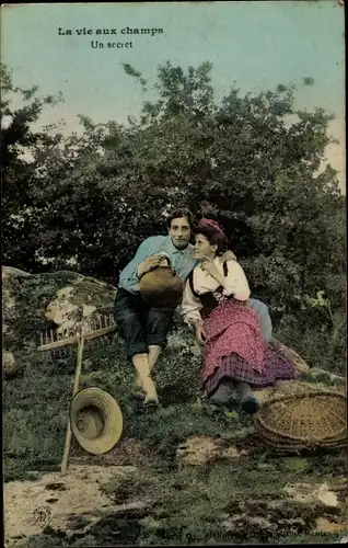 Ak La vie aux champs, Un secret, Bauern, Gespräch, Harke