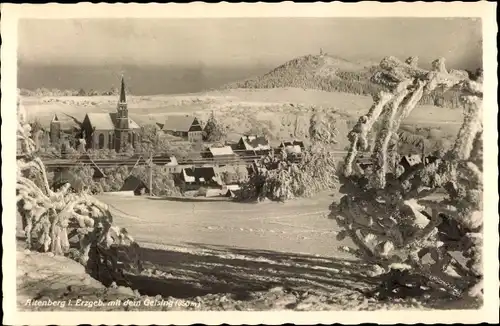 Ak Altenberg im Erzgebirge, Totalansicht mit dem Geising, Winter