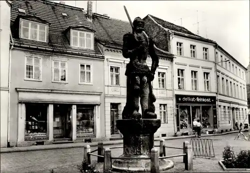 Ak Perleberg in der Prignitz, Roland, Geschäft HO delikat feinkost