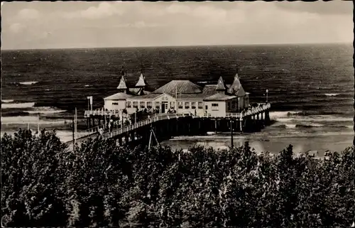 Ak Ostseebad Ahlbeck Heringsdorf auf Usedom, Blick auf das Strandcafe, Seebrücke