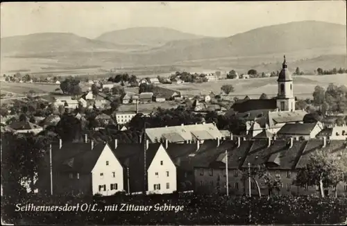 Ak Seifhennersdorf in der Oberlausitz Sachsen, Teilansicht mit Zittauer Gebirge, Kirchturm