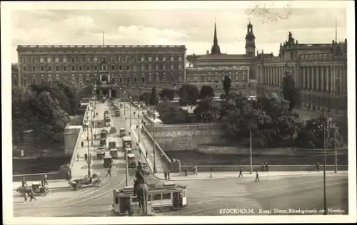 Ak Stockholm Schweden, Kungl. Slottet, Riksdagshuset och Norrbro., Straßenbahn
