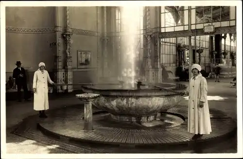 Ak Karlovy Vary Karlsbad Stadt, Am Sprudel