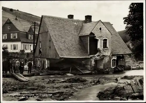 Ak Johanngeorgenstadt im Erzgebirge, Beschädigtes Haus, Hochwasser 06.07.1931