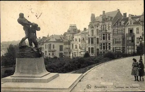 Ak Bruxelles Brüssel, Tombeau des lutteurs