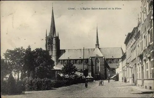 Ak Gheel Geel Flandern Antwerpen, L'Eglise Saint Amand et la Place