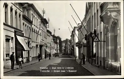 Ak Tamise Temse Temsche Ostflandern, Rue vers le Chateau, Staat naar 't Kasteel