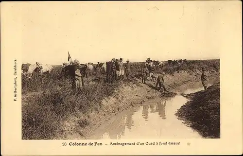 Ak Marokko, Colonne de Fez, Amenagement d'un Oued a fond vaseux